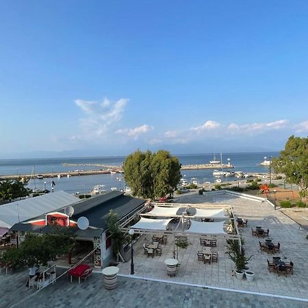 Grand Apartments Nea Koroni Exterior foto